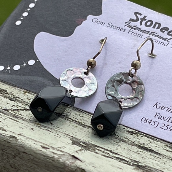 Stoned International Black Onyx Dangle Earrings 🌺 - Picture 15 of 15